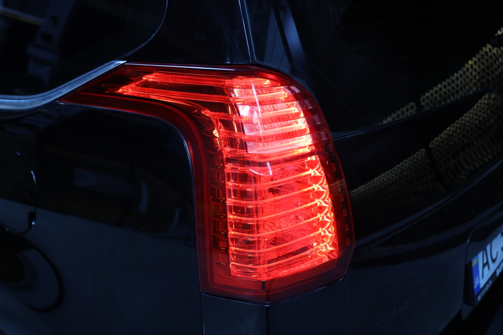 Peugeot 5008 2010 photo 10