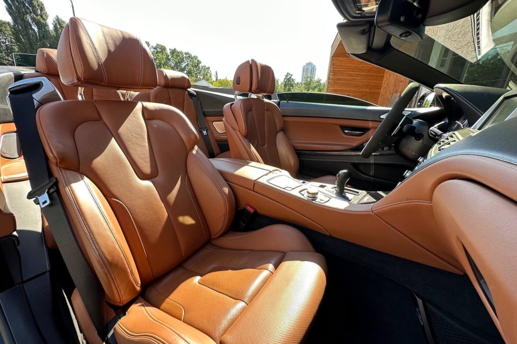 BMW M6 2012 фото 13