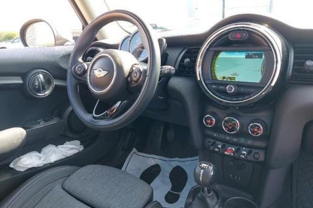 MINI One 2017 фото 4