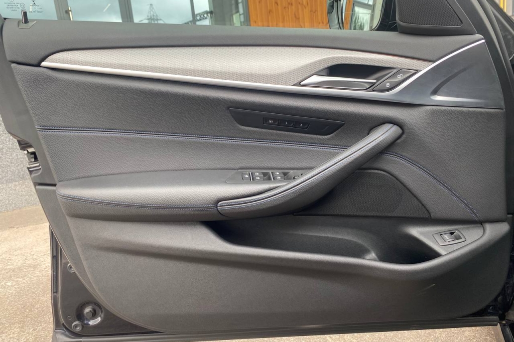 BMW 540 xDrive awt 2017 photo 6