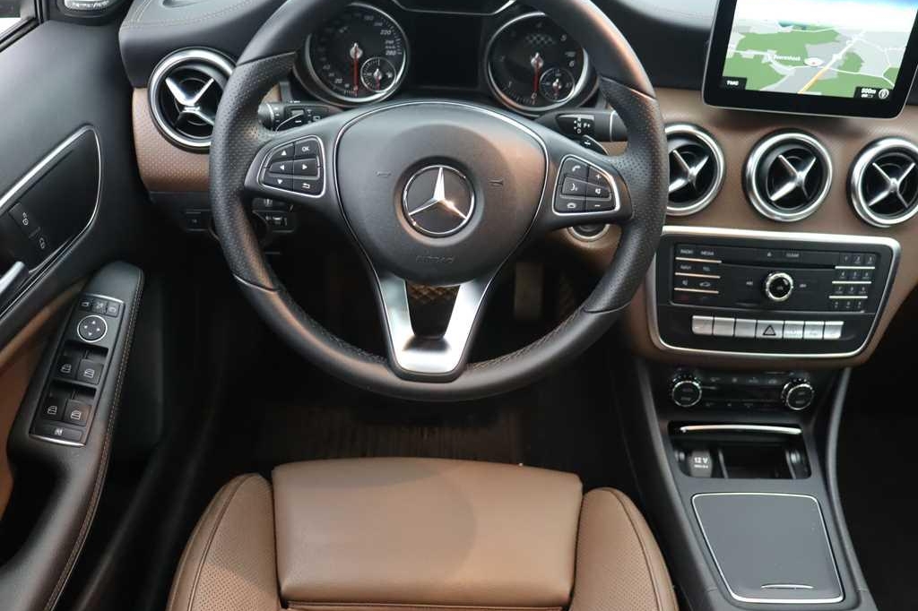 Mercedes-Benz A-Klasse 2016 photo 4