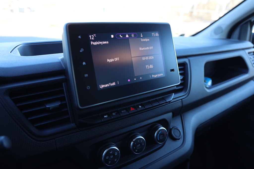 Renault Trafic 2023 фото 42