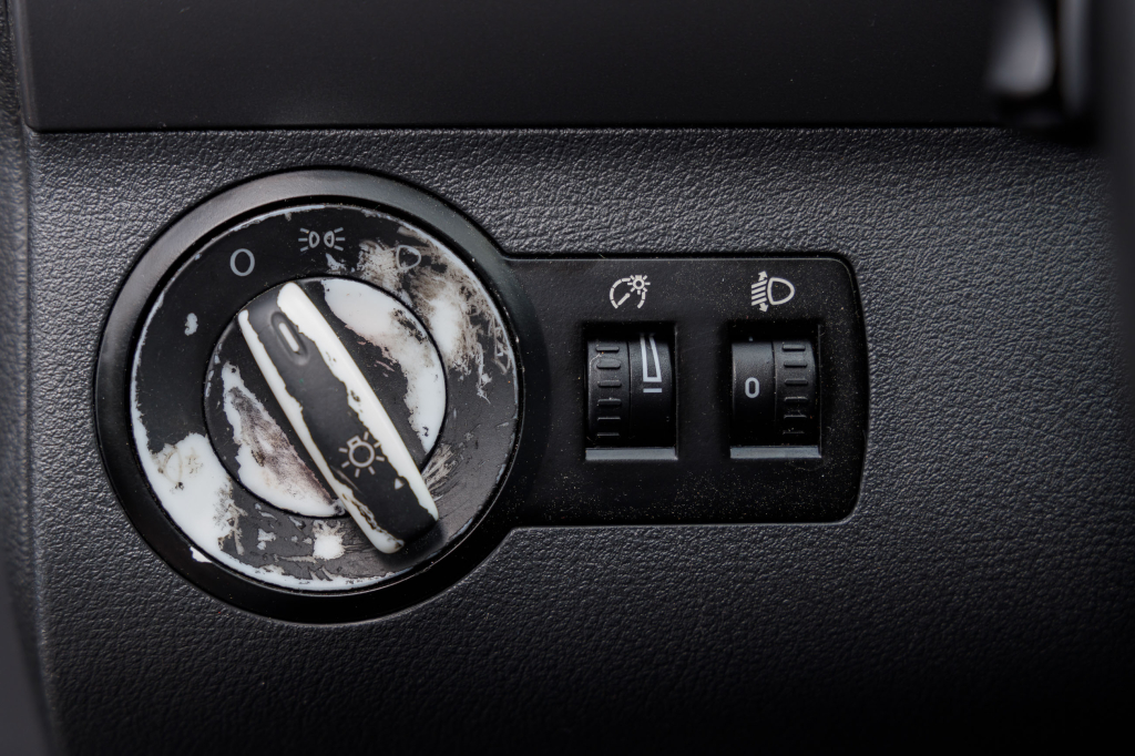 Volkswagen Touran MPI 2003 photo 11