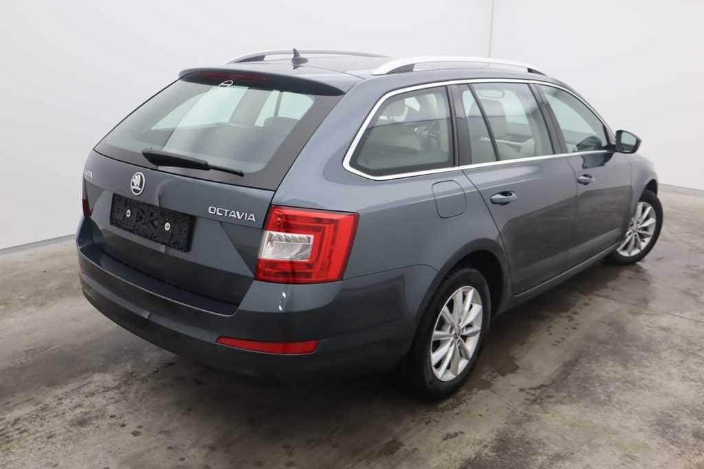 Skoda Octavia Combi 2017 photo 2