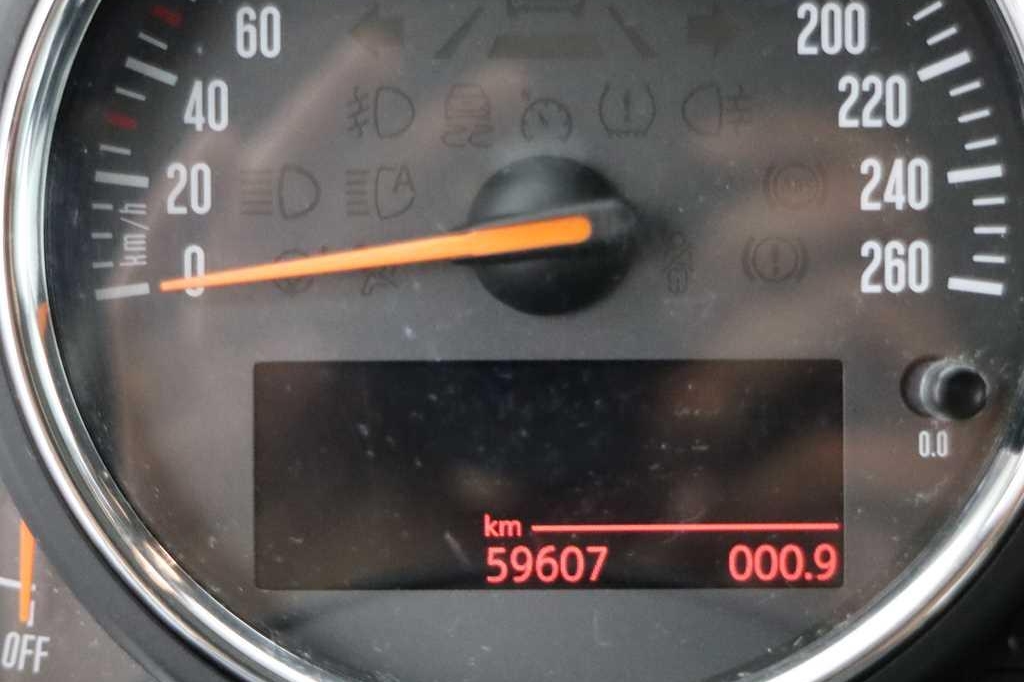 MINI Clubman 2016 фото 3