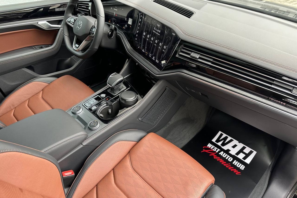 Volkswagen Touareg R-line Platinum 2024 фото 13