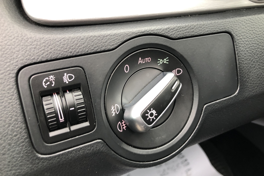 Volkswagen Passat B7 Panorama 2012 фото 13