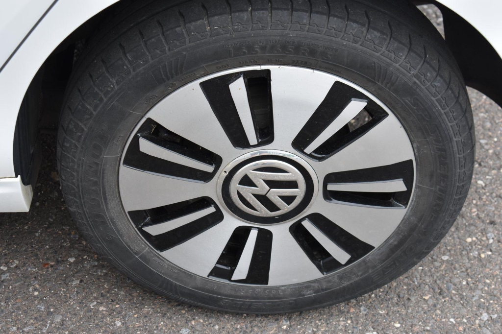 Volkswagen eUp! 2014 photo 5