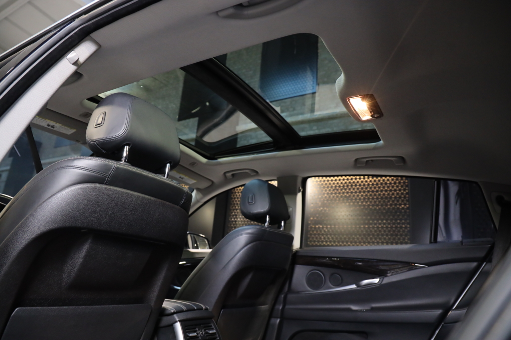 BMW 5 Series GT 2015 фото 22