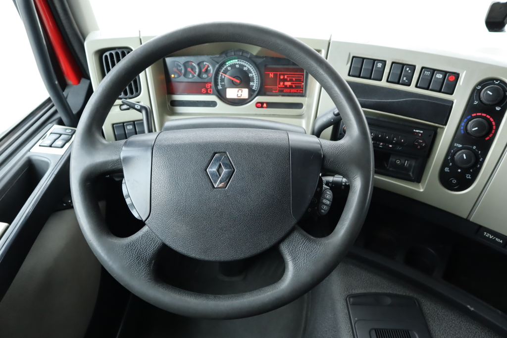 Renault Premium 460Dxi 2012 photo 8