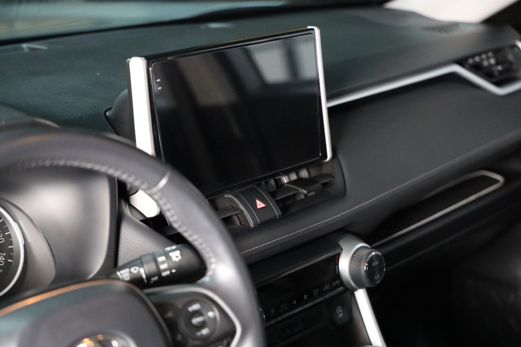 Toyota RAV4 2020 фото 26