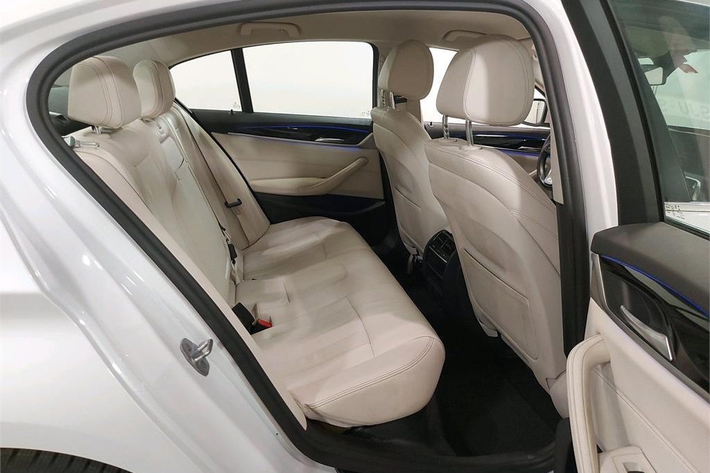 BMW 5 Series 2017 photo 5