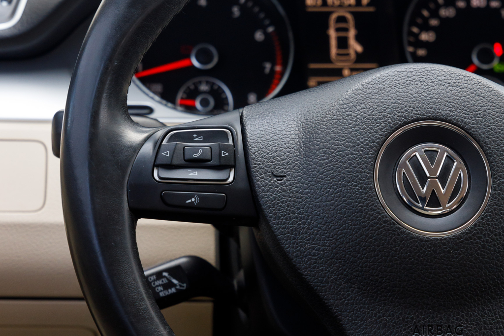 Volkswagen CC Sport 2011 photo 9