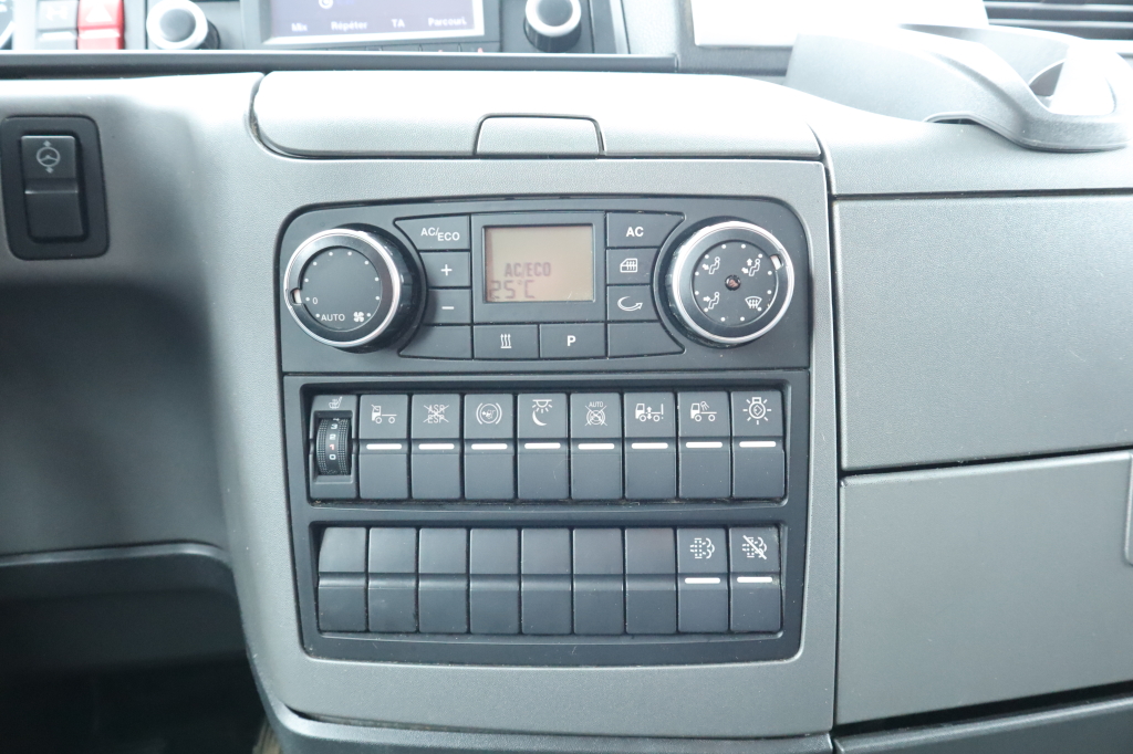 MAN TGX 18.440 2013 фото 18