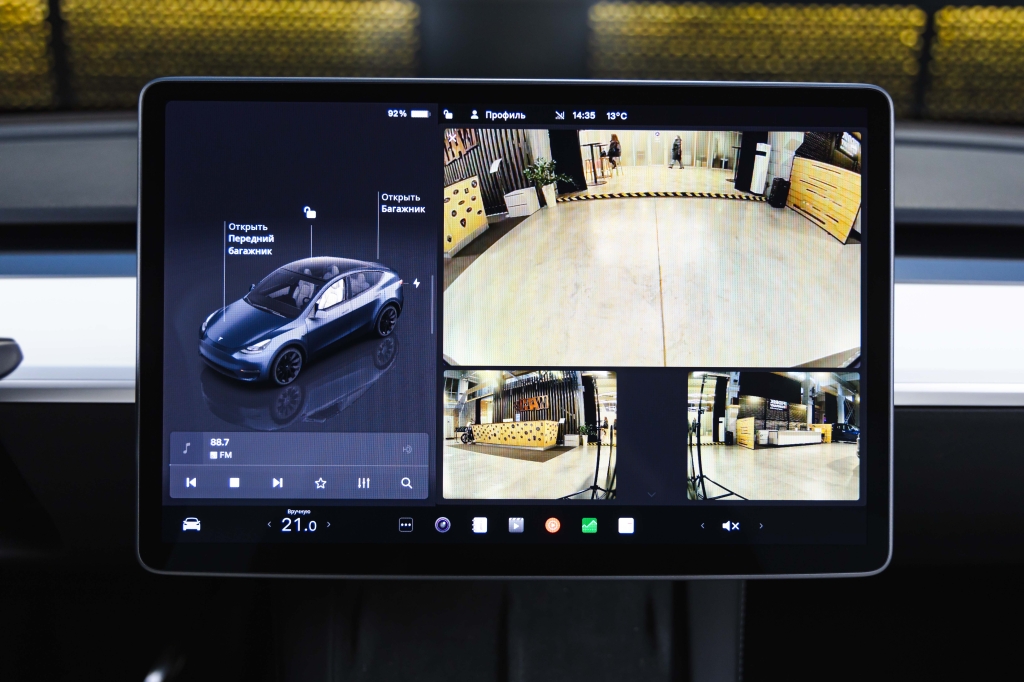 Tesla Model Y Long Range 2024 фото 30