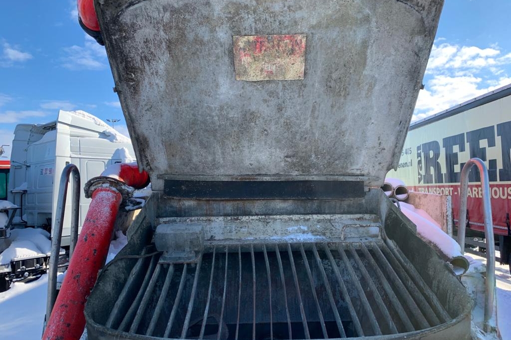 Putzmeister M 36-4 M28 2005 photo 9