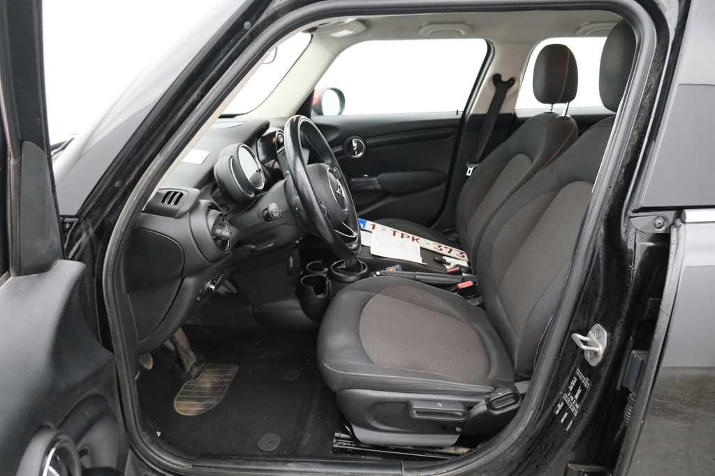 MINI One 2018 photo 2