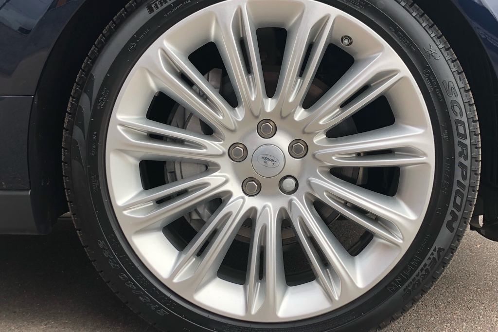 Land Rover Range Rover Autobiography 2020 фото 10