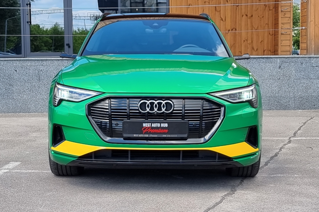 Audi e-tron 2020 фото 5