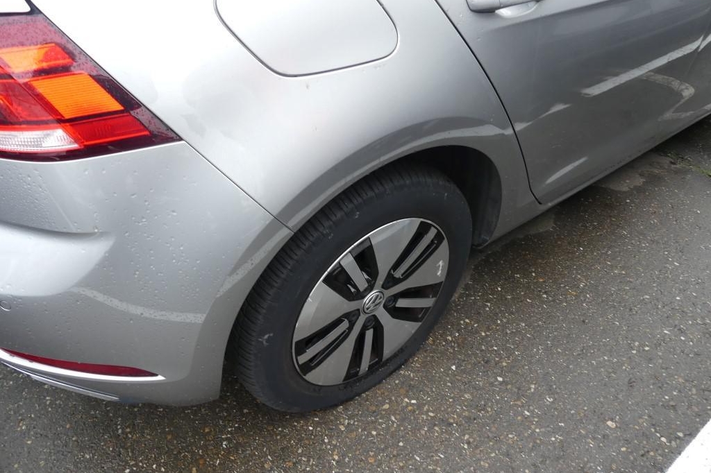 Volkswagen e-Golf 2018 photo 14