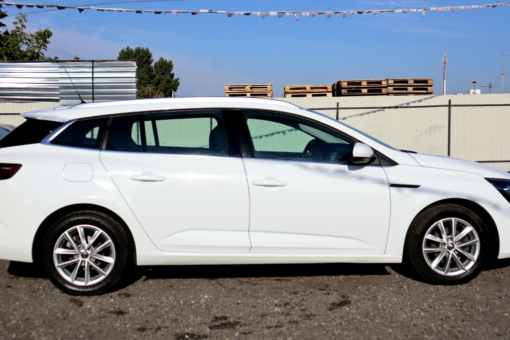 Renault Megane 2017 photo 8