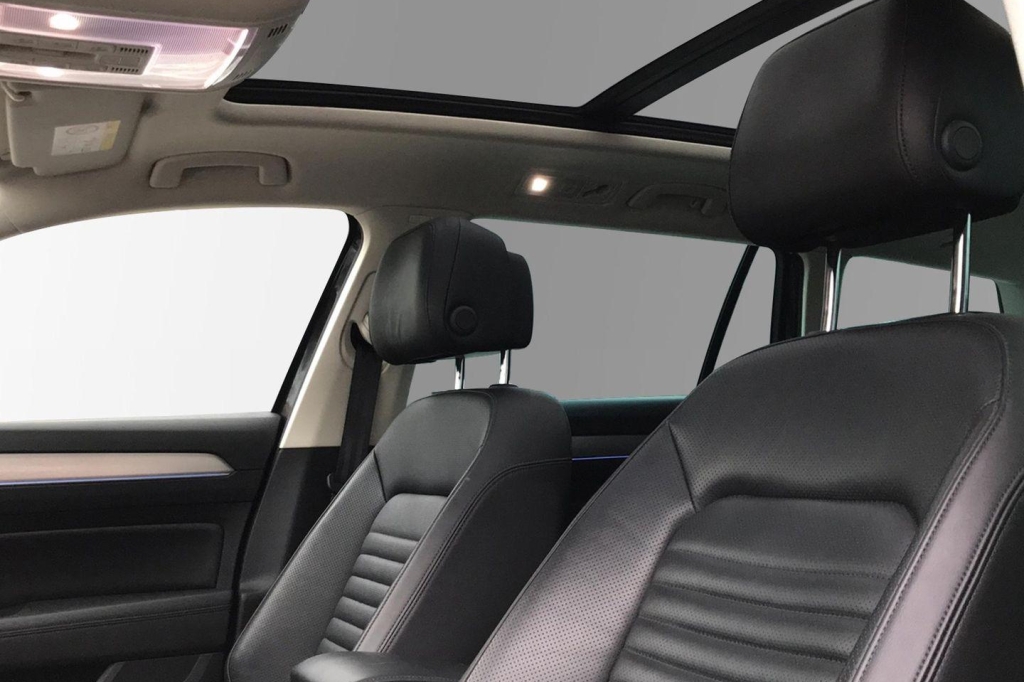 Volkswagen Passat Variant 2016 фото 1