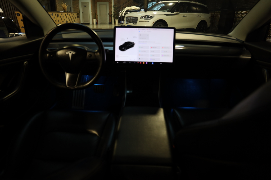 Tesla Model 3 2019 фото 49