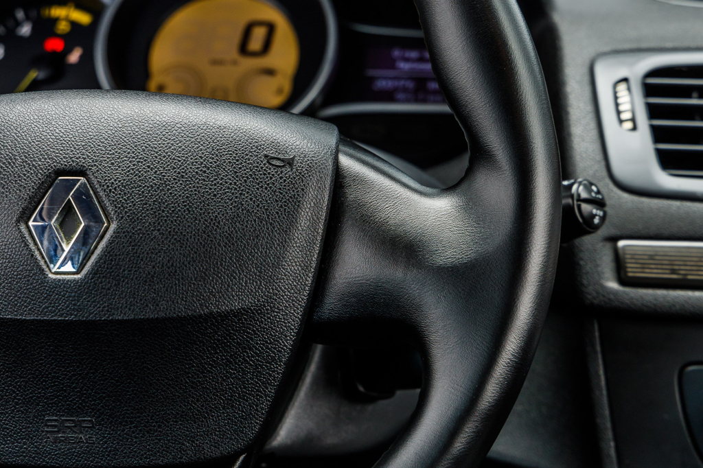 Renault Megane 2010 photo 10