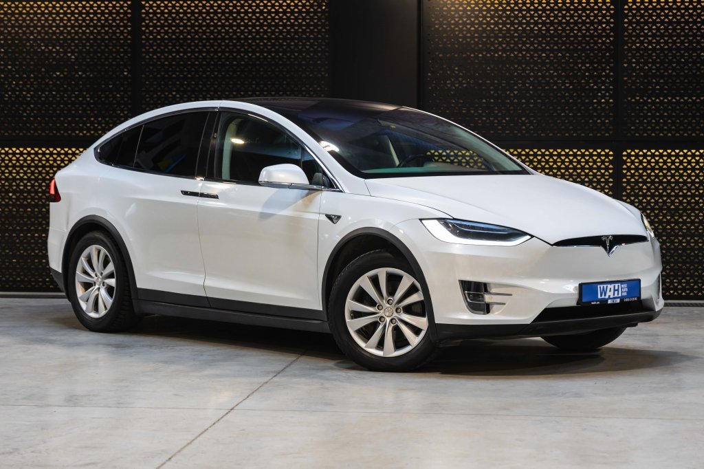 Tesla Model X 75D 2017 фото 6