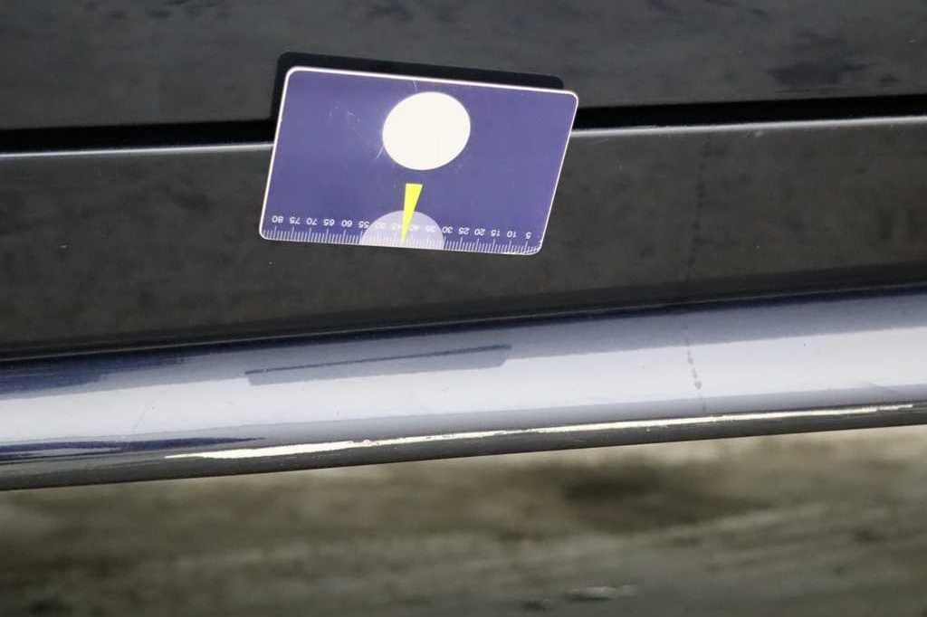 Jaguar XE 2017 photo 18