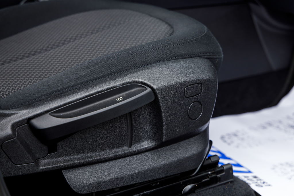 BMW 218 d 2015 фото 10