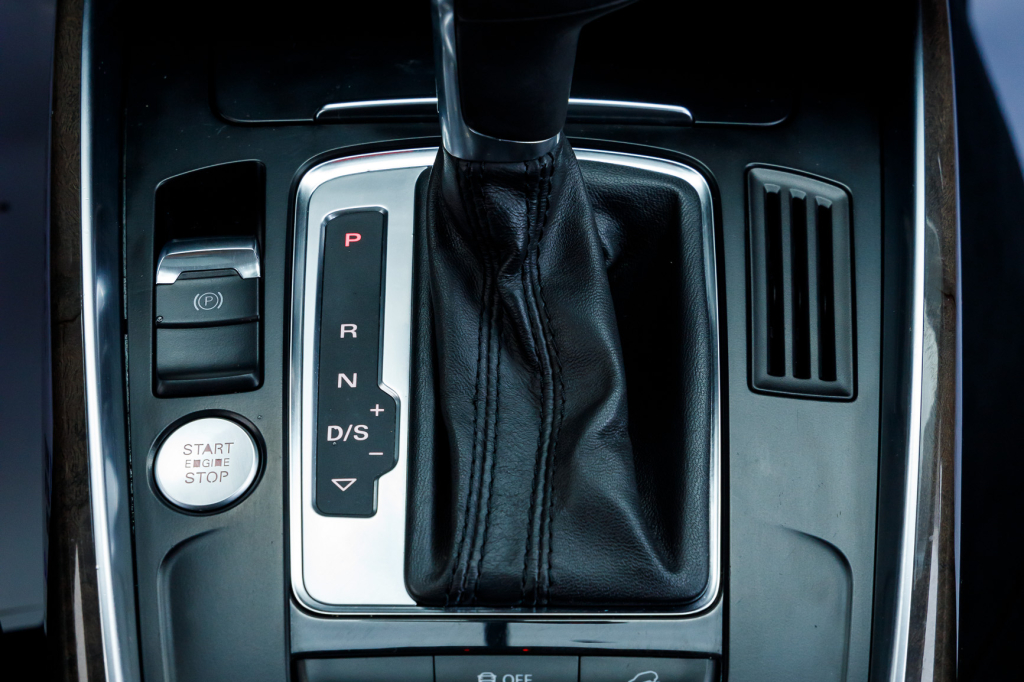 Audi Q5 Premium Plus  2012 photo 21