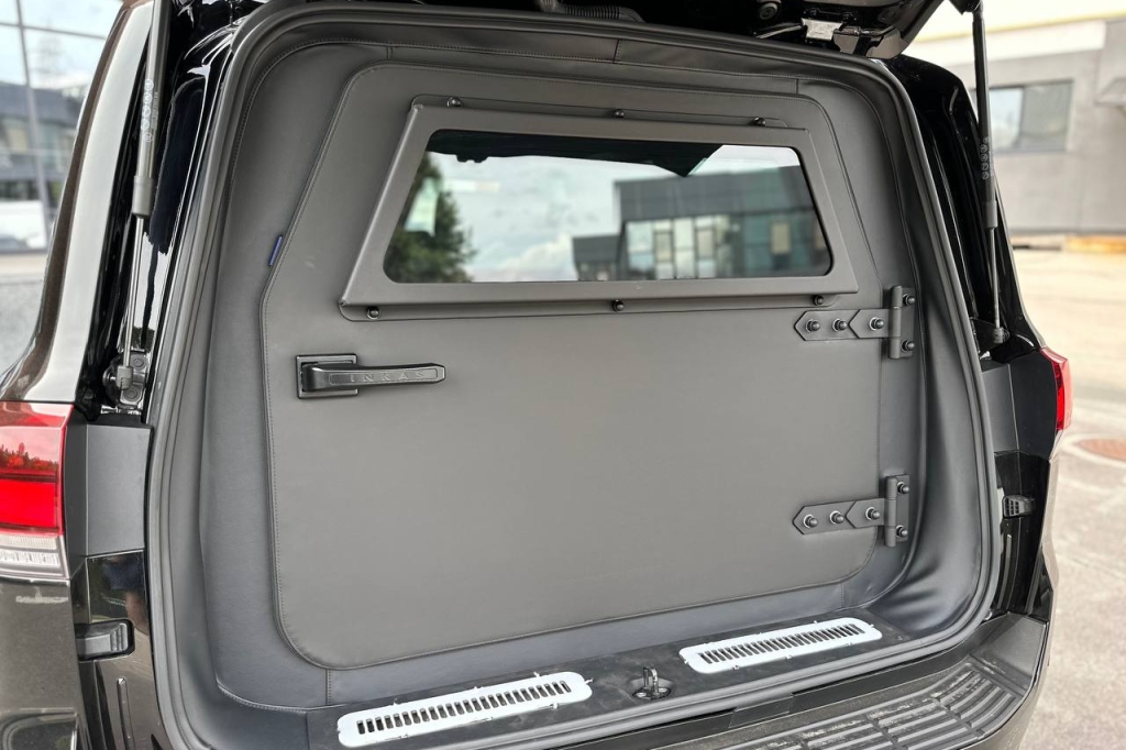 Toyota Land Cruiser 300 VX BR6 Armor 2022 фото 18