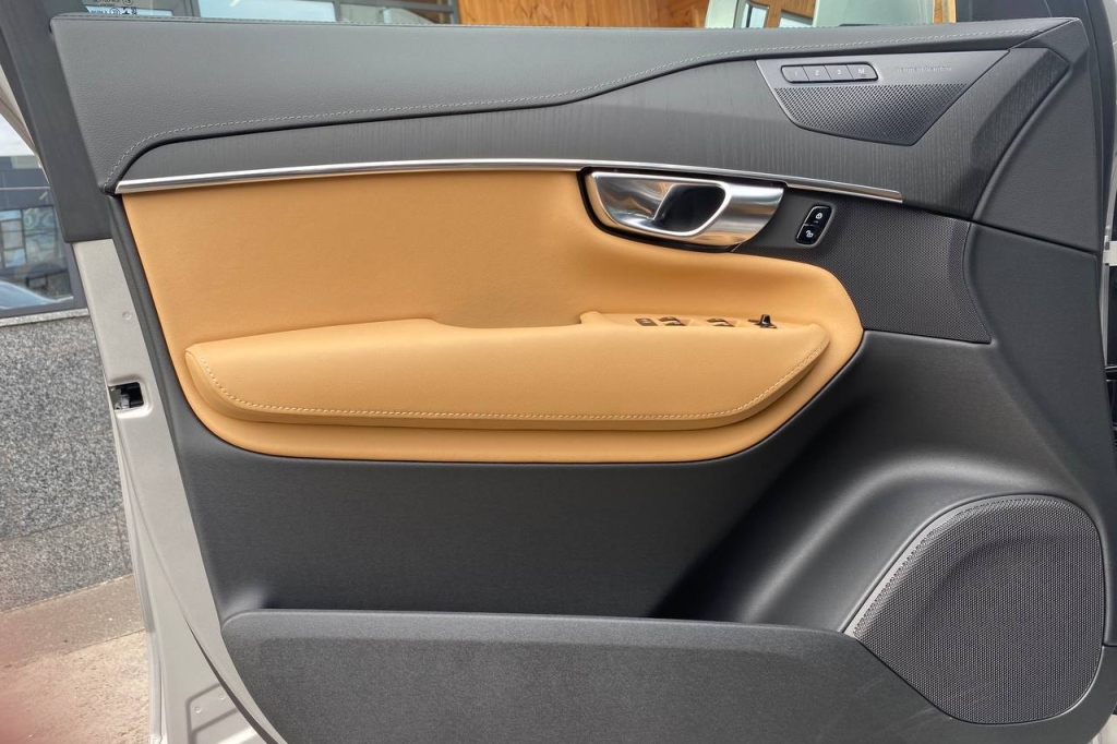 Volvo XC90 B5 AWD 2022 фото 6