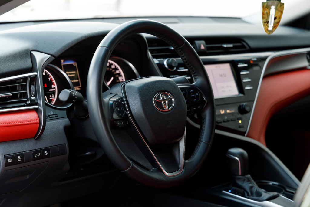 Toyota Camry 2017 фото 25