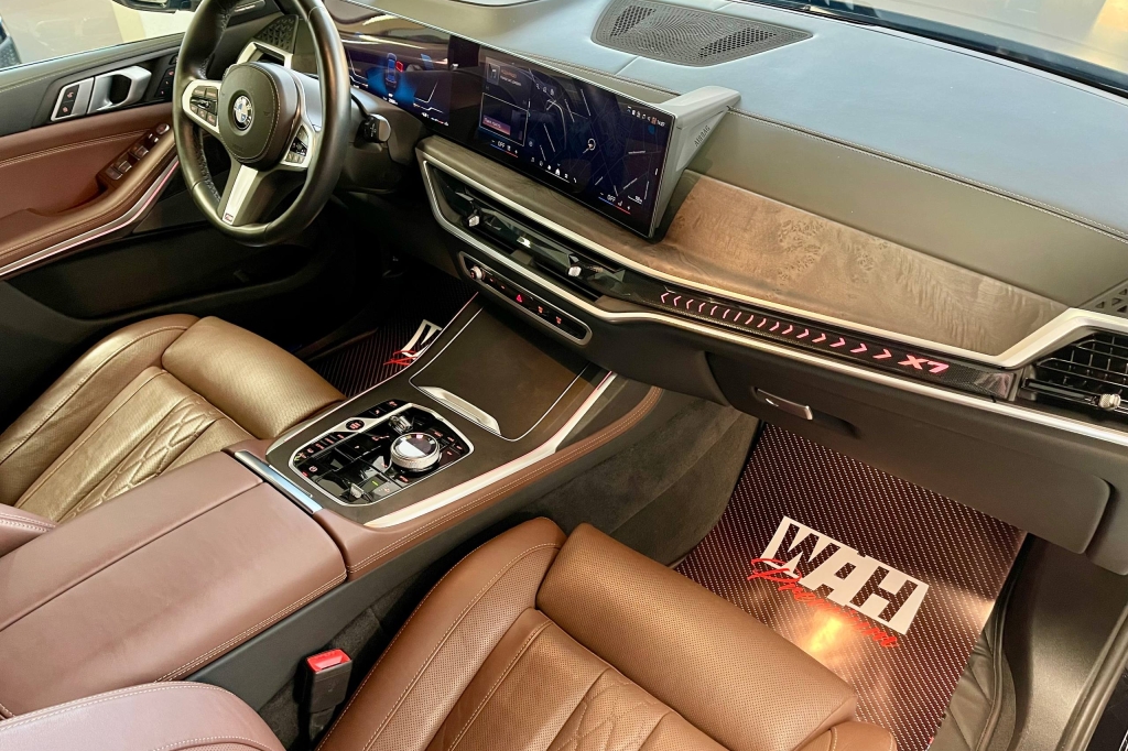 BMW X7 40d 2024 фото 11