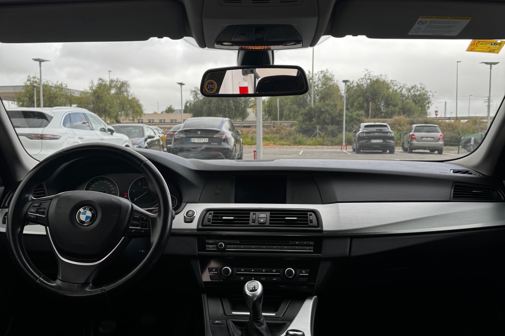 BMW 5er Touring 2011 фото 9