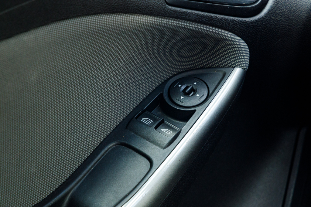 Ford Focus 2013 фото 7