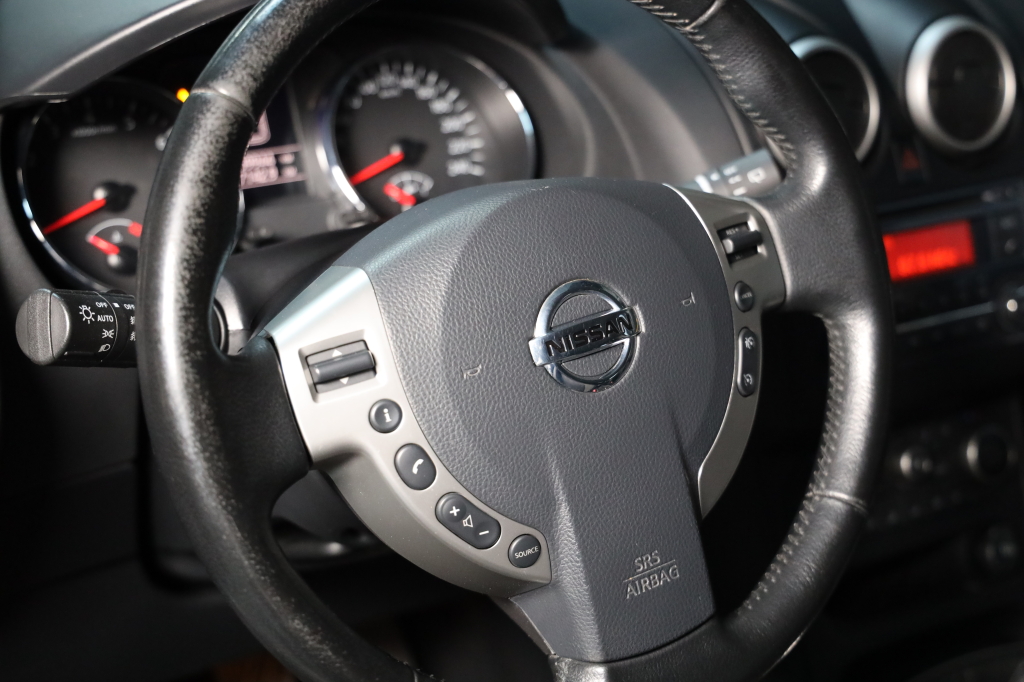 Nissan Qashqai 1.6 2013 фото 39