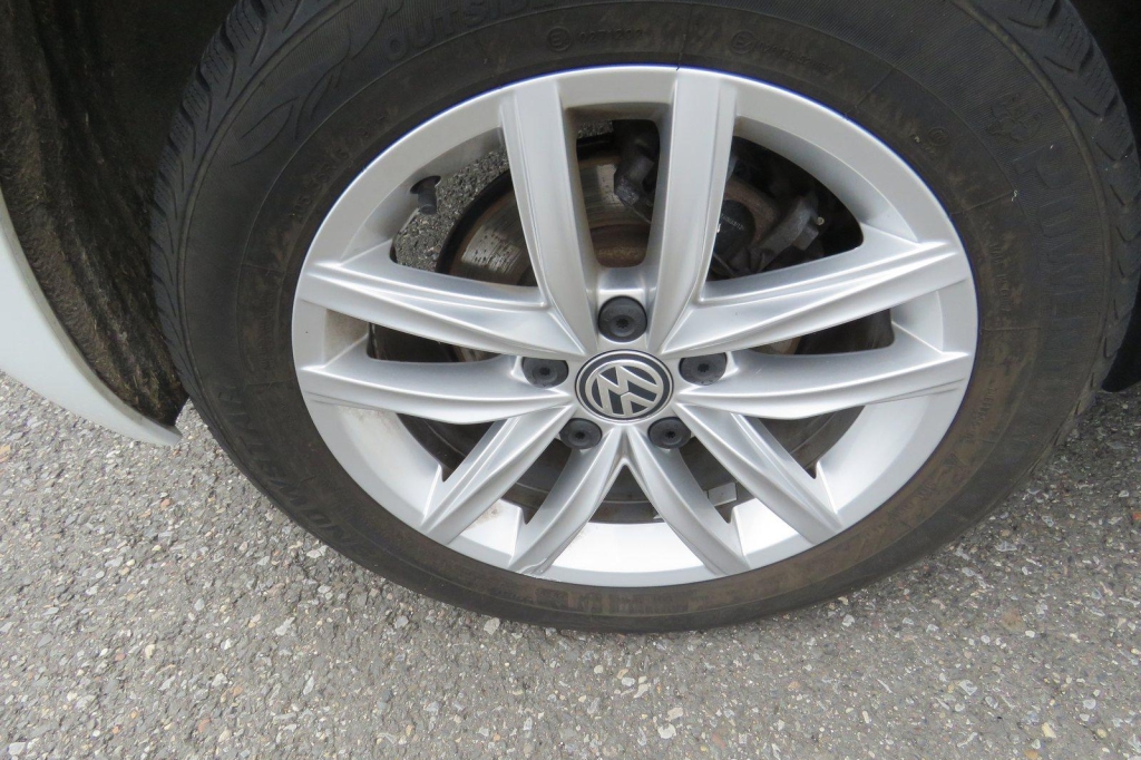 Volkswagen Golf 2018 photo 7