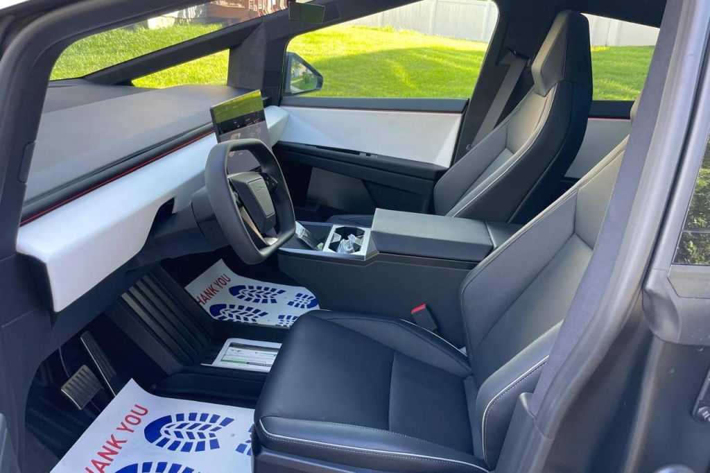 Tesla Cybertruck Dual Motor 120 kWh 2024 фото 13