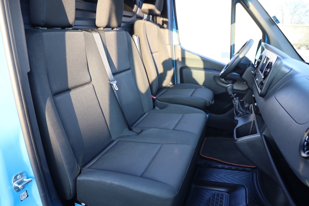 Mercedes-Benz Sprinter 2023 фото 13