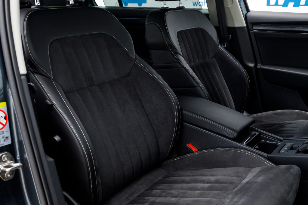 Skoda Superb 2019 photo 32