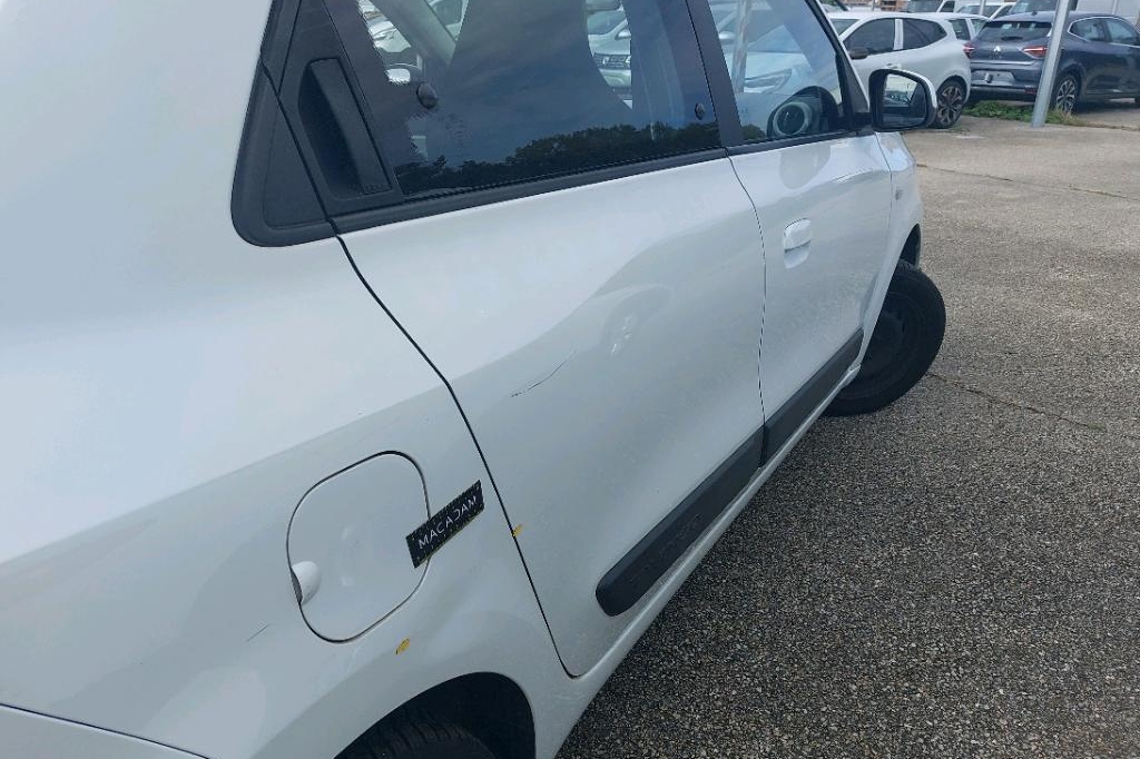 Renault Twingo 2018 photo 17