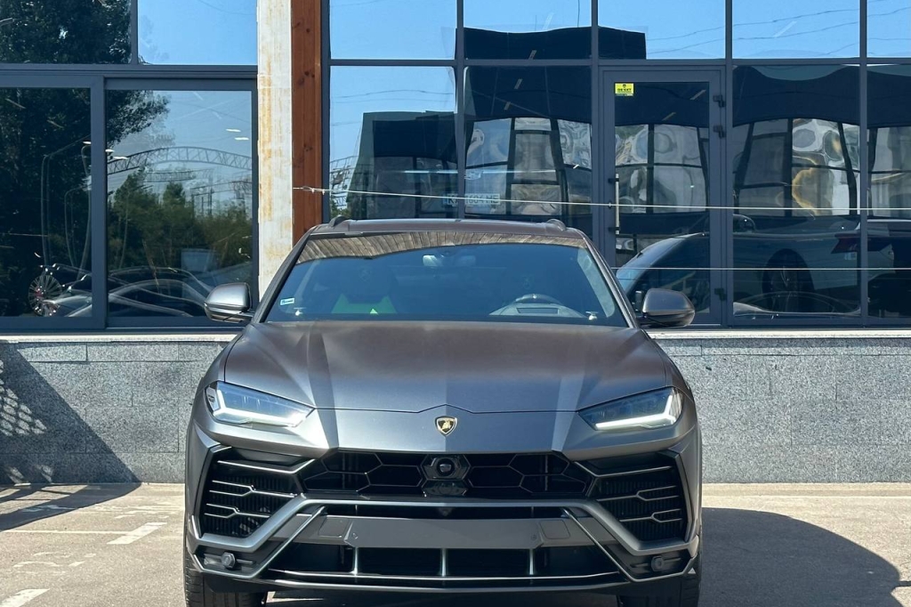 Lamborghini Urus 2019 фото 1