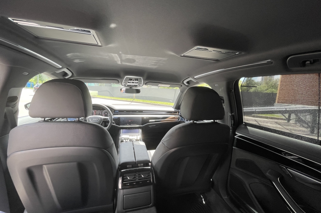 Audi A8 Long Black Stile 2020 фото 10