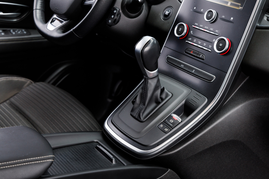 Renault Scenic IV Black Star 2017 фото 10