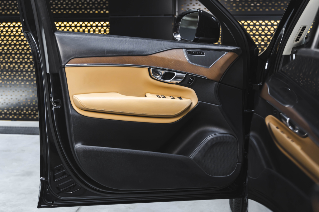 Volvo XC90 2015 photo 13