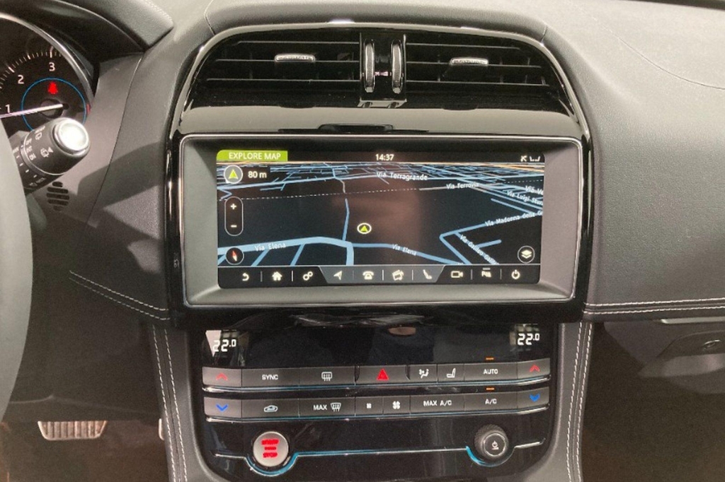 Jaguar F-Pace 2020 photo 9