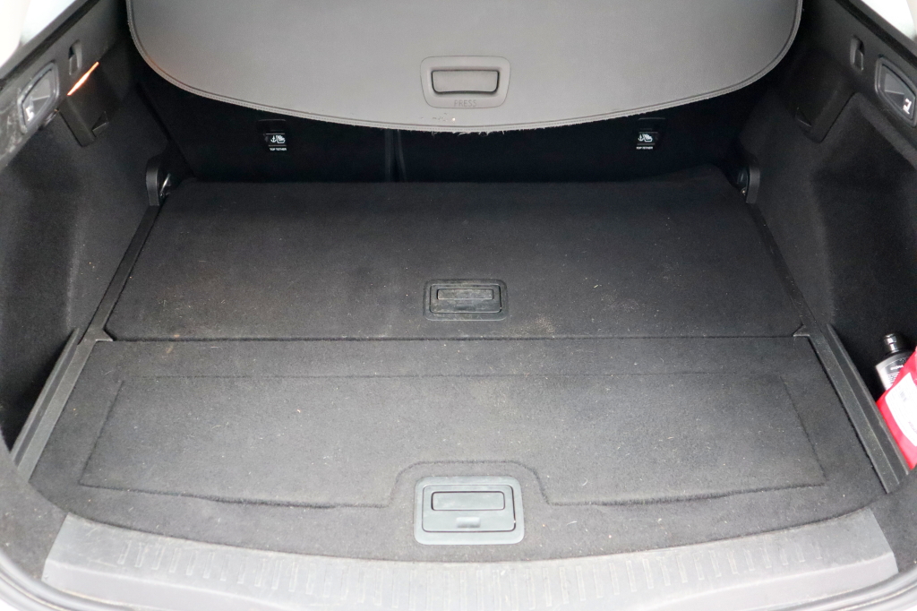 Renault Megane 2017 фото 28